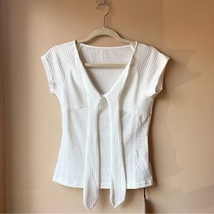 Women size S short sleeve White Top